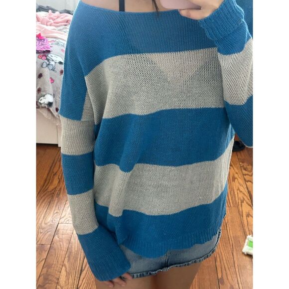 THEORY Women's Blue Gray Stripped Boat Neck Sweater Size Small Casual Chic Trend - Picture 9 of 9